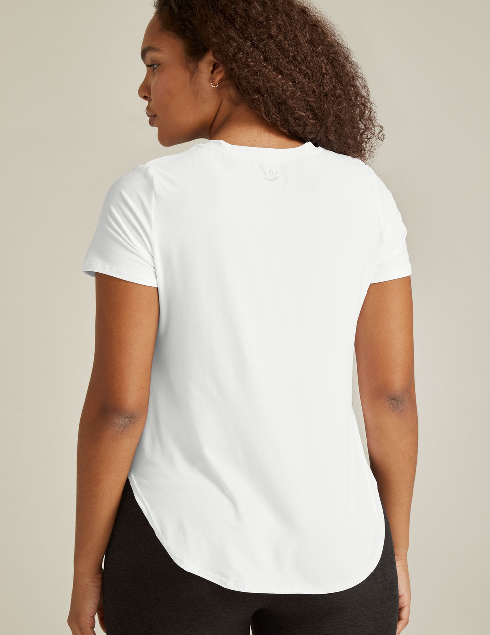 Beyond Yoga Women's Featherweight On The Down Low Tee 3 Beyond Yoga Women's Featherweight On The Down Low Tee