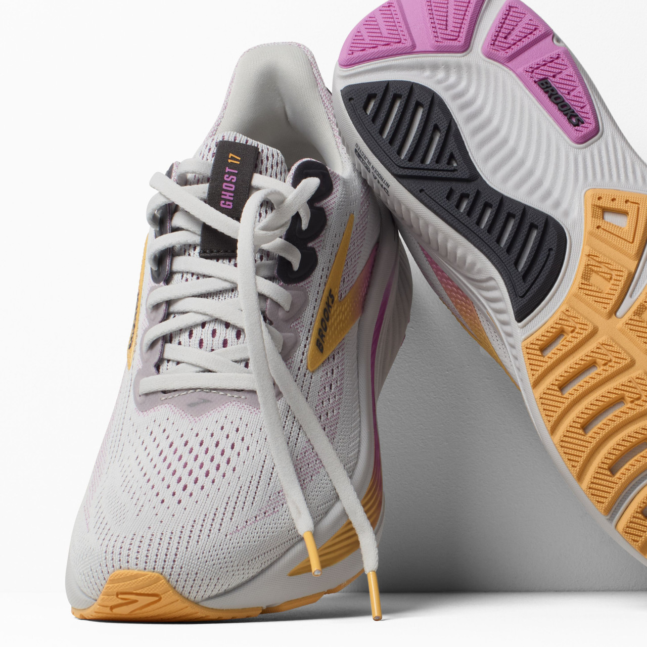 Brooks Women's Ghost 17 Running Shoes 7 Brooks Women's Ghost 17 Running Shoes