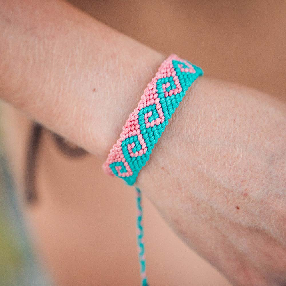 4Ocean Coral and Turquoise Bali Wave Bracelet