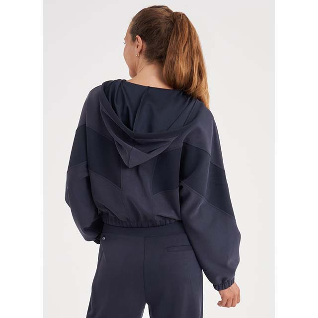 Thrive Societe Women's Ultraluxe Oversized Hoodie 3 Thrive Societe Women's Ultraluxe Oversized Hoodie