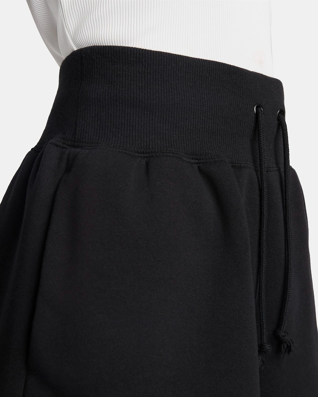 Nike Women's Phoenix Fleece High-Waisted Loose Shorts 5 Nike Women's Phoenix Fleece High-Waisted Loose Shorts