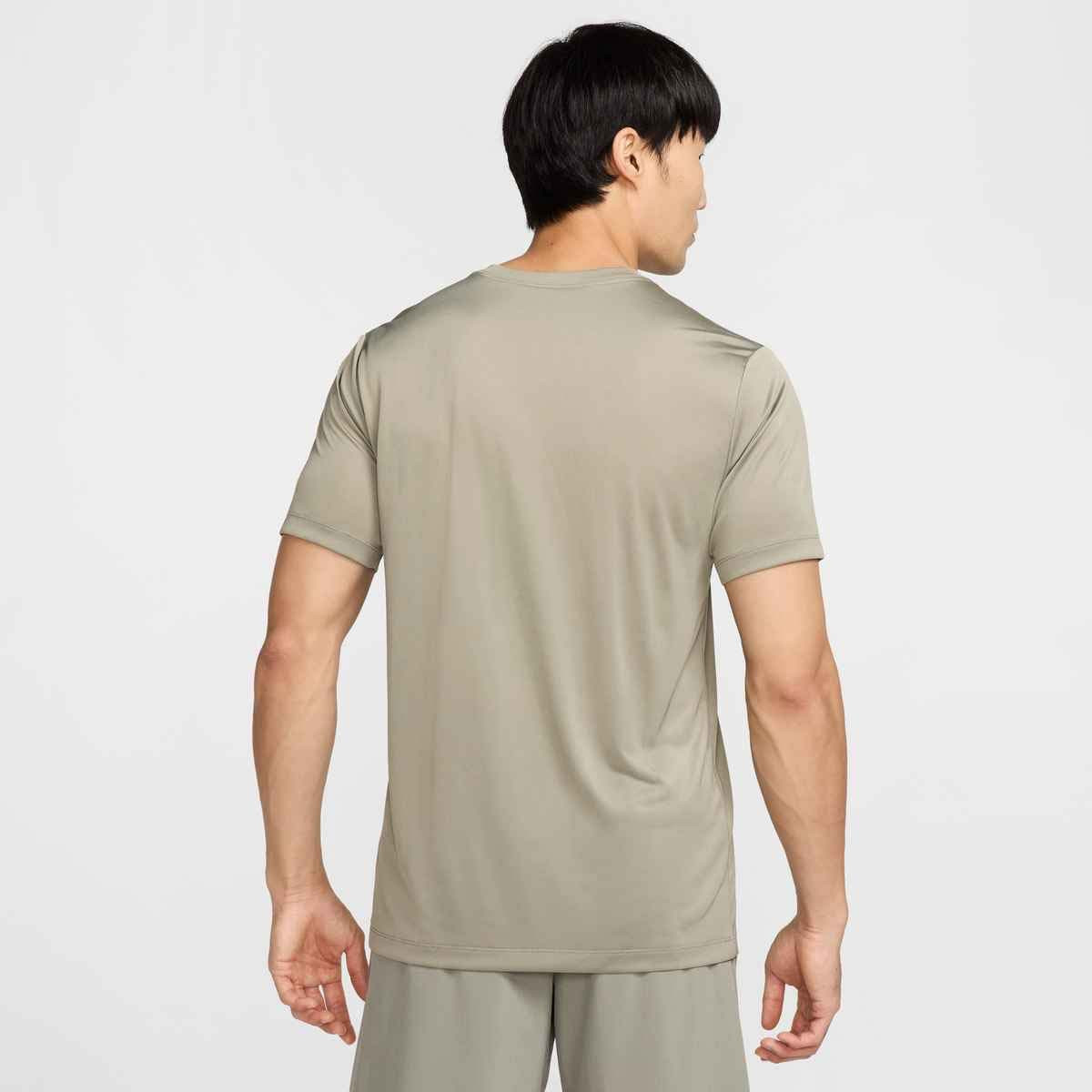 Nike Men's Dri-FIT Legend Fitness T-Shirt 10 Nike Men's Dri-FIT Legend Fitness T-Shirt