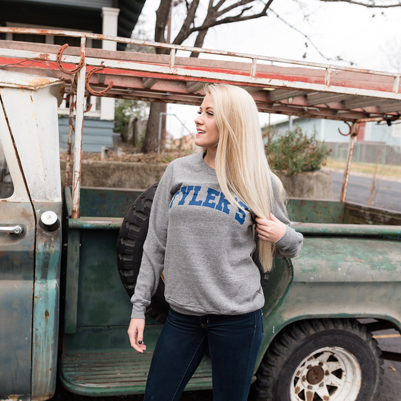 TYLER'S Crew Neck Sweatshirt 5 TYLER'S Crew Neck Sweatshirt