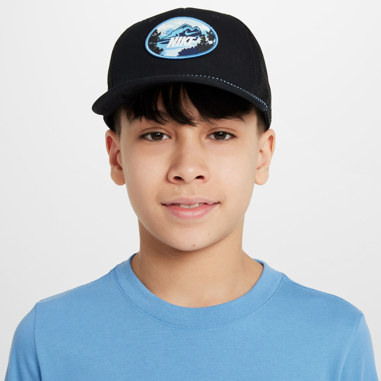 Nike Kids' Rise Outdoor Trucker Cap 4 Nike Kids' Rise Outdoor Trucker Cap