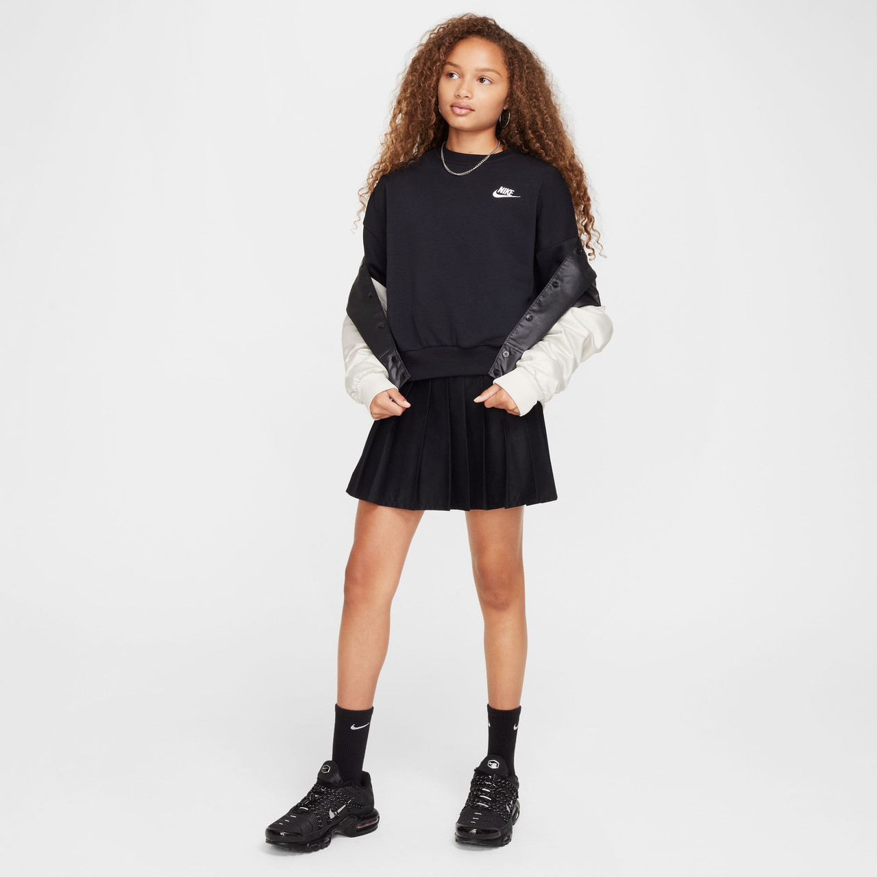Nike Girls' Sportswear Club Fleece Boxy Crew Neck Pullover