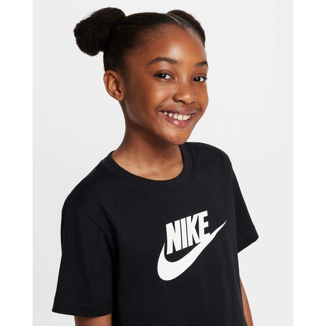 Nike Girls' Sportswear Cropped T-Shirt