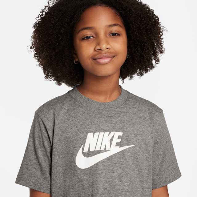 Nike Girls' Sportswear Cropped T-Shirt