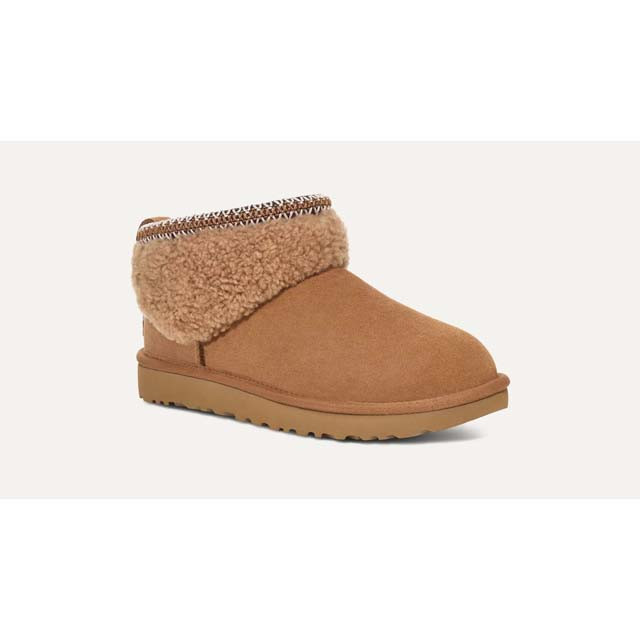 Ugg Women's Classic Ultra Mini Maxi Curly Boots