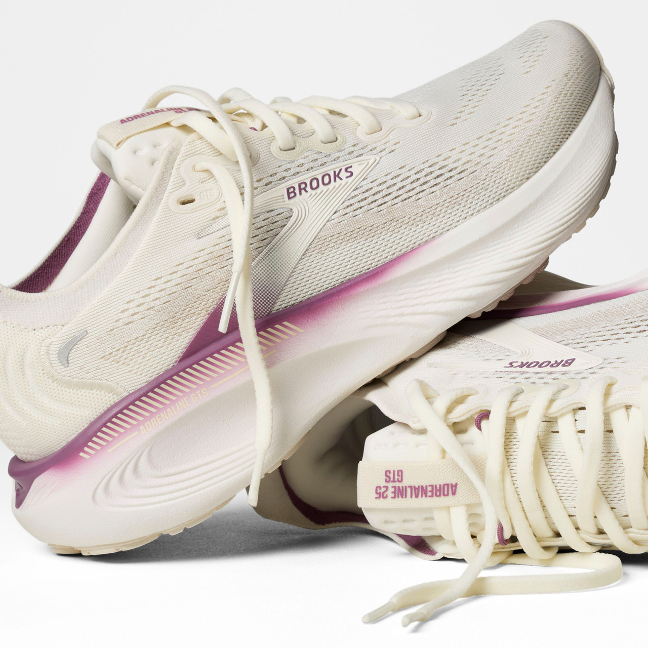 Brooks Women's Adrenaline GTS 25 Road Running Shoes 7 Brooks Women's Adrenaline GTS 25 Road Running Shoes