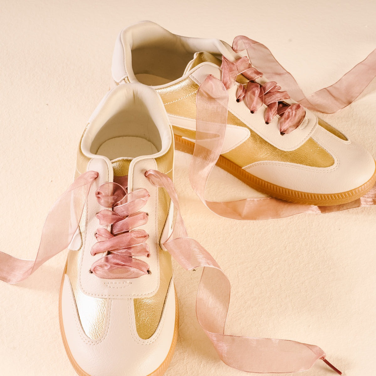 The Darling Effect Sheer Step It Up Shoelaces