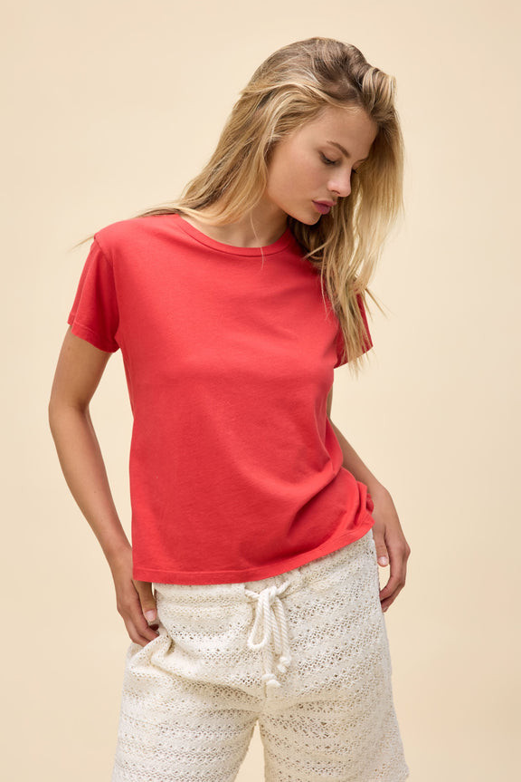 Daydreamer Women's Solo Tee